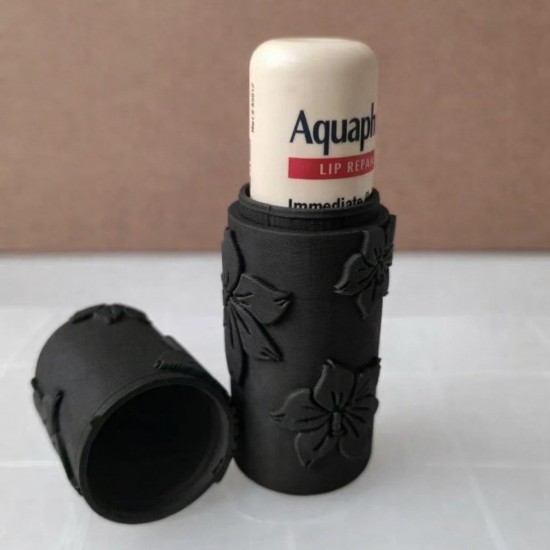 3D Yazıcı Baskısı Siyah Çiçek Desenli Dekoratif Dudak Balmı ve Lip Balm Koruyucu Kılıf Kapak