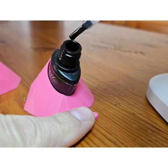 Oje Şişesi Tutucu – 3D Baskı Manikür Yardımcı Aparatı (Nail Polish Holder)